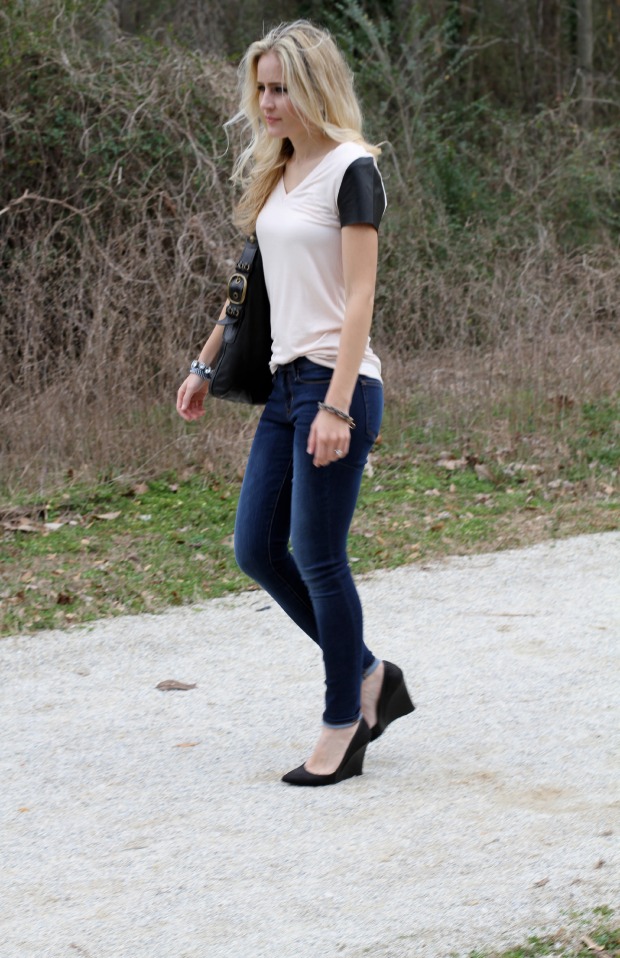 Leather sleeve t-shirt with skinny jeans and wedges on calicrest.com